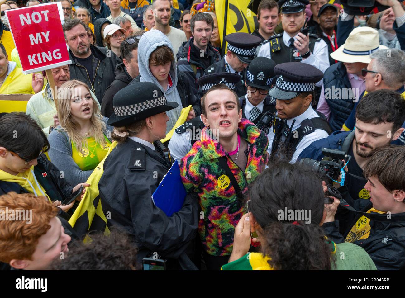 Patrick Thelwell, previously arrested for throwing eggs at King Charles and warned to stay away, being arrested at the Coronation with protesters Stock Photo