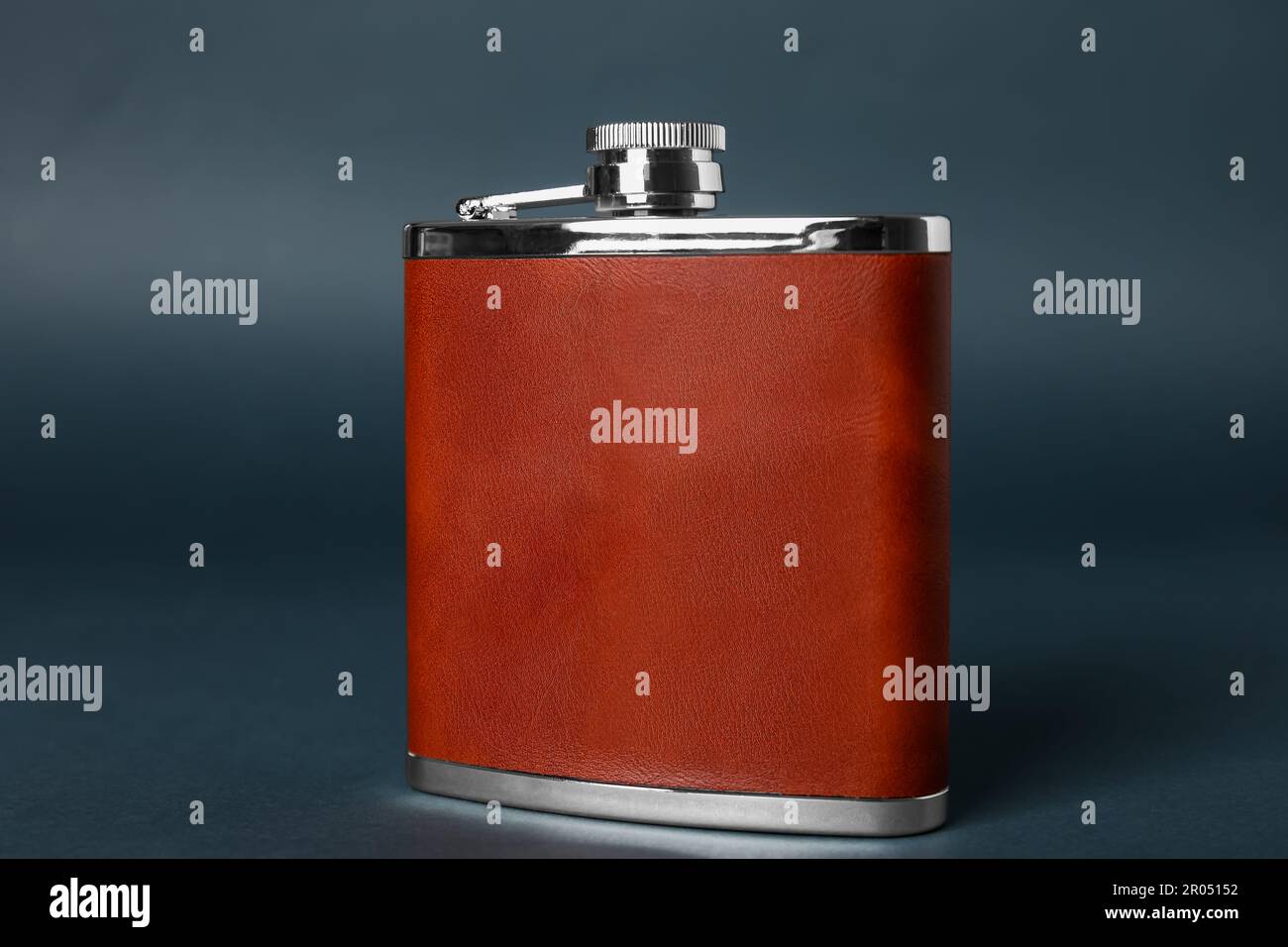 https://c8.alamy.com/comp/2R05152/new-hip-flask-on-black-background-2R05152.jpg