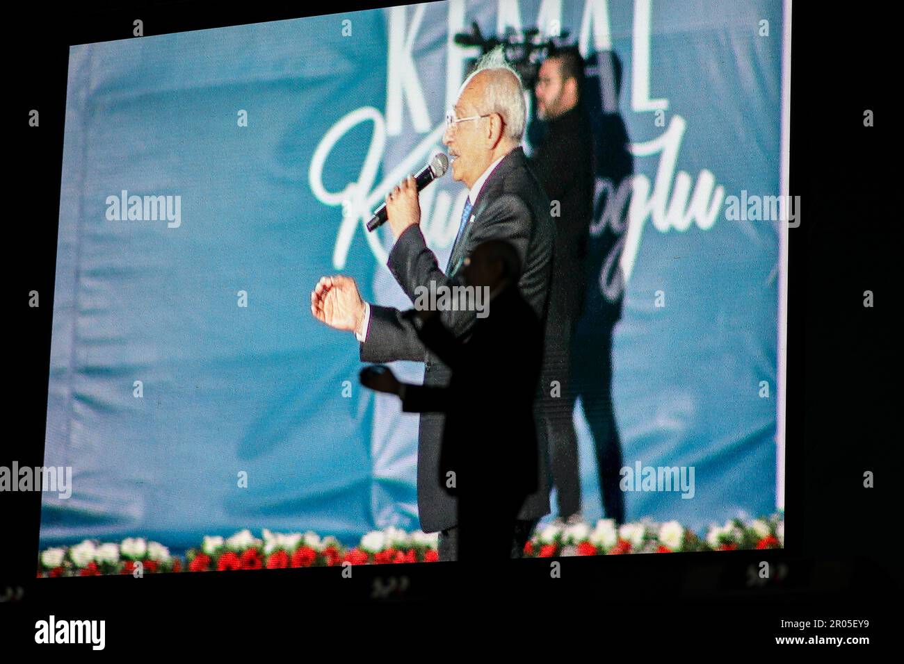 CHP Chairman and 13th Presidential candidate Kemal K?l?çdaro?lu make speeches during the rally. Nation alliance components; CHP - Republican People's Party Chairman and 13th Presidential candidate Kemal K?l?çdaro?lu, SP - Saadet Party Chairman Temel Karamollaoglu, DEVA - Democracy and Progress Party Chairman Ali Babacan, DP - Democrat Party Chairman Gultekin Uysal, IYI Party - Good Party General President Meral Ak?ener and GP - Future Party Chairman Ahmet Davutoglu held a rally in Maltepe, Istanbul with a wide participation. Stock Photo