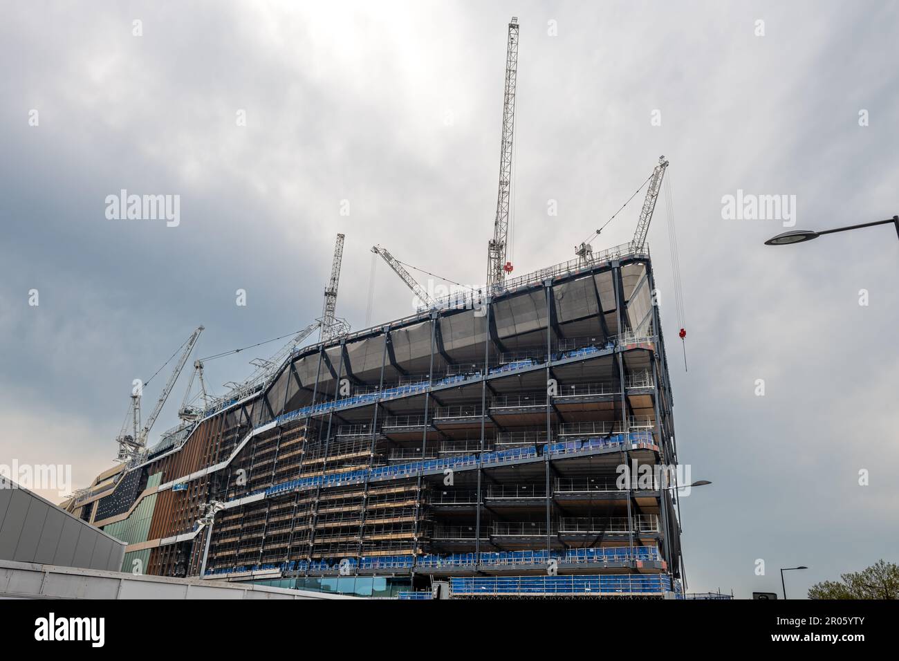Landscraper hi-res stock photography and images - Alamy