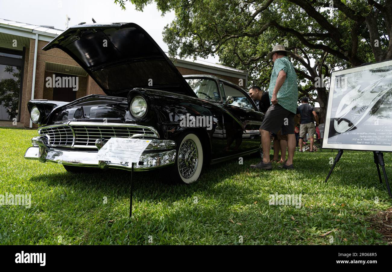 Seabrook, USA. 6th May, 2023. People look at an antique car at the 27th