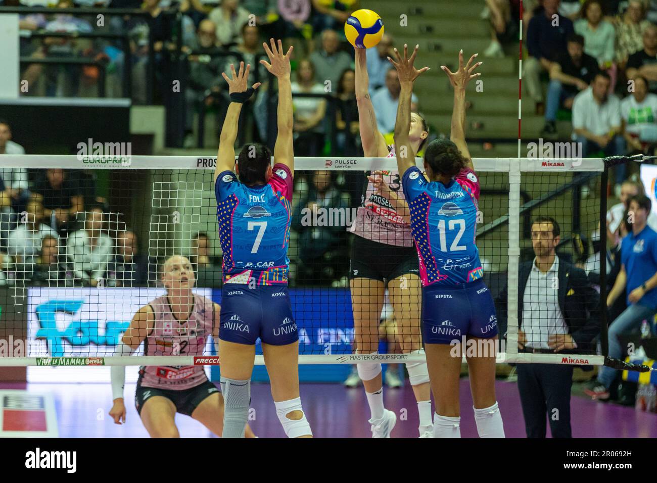 Attack of Kelsey Robinson Cook (Imoco Conegliano Stock Photo Alamy