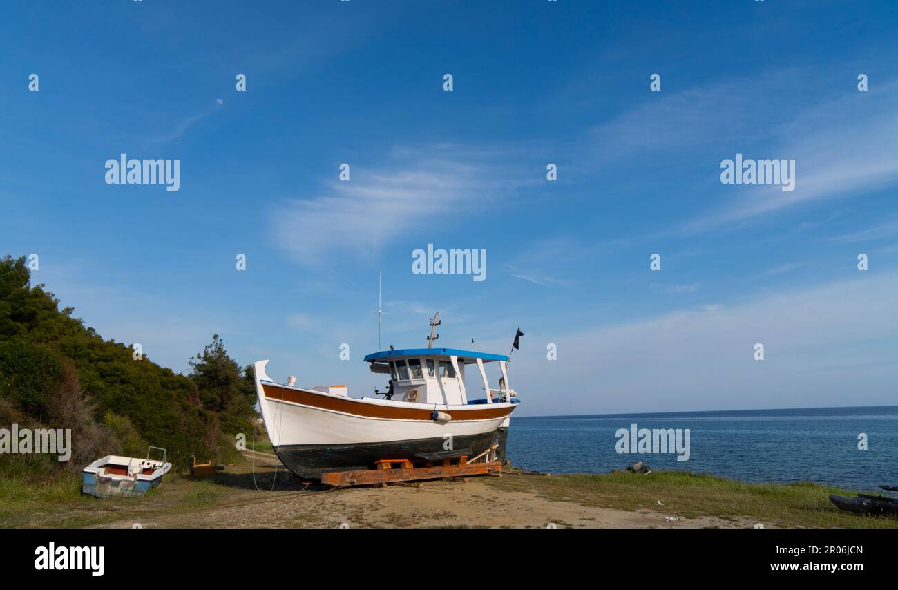 Recreational fishing boats hi-res stock photography and images - Alamy