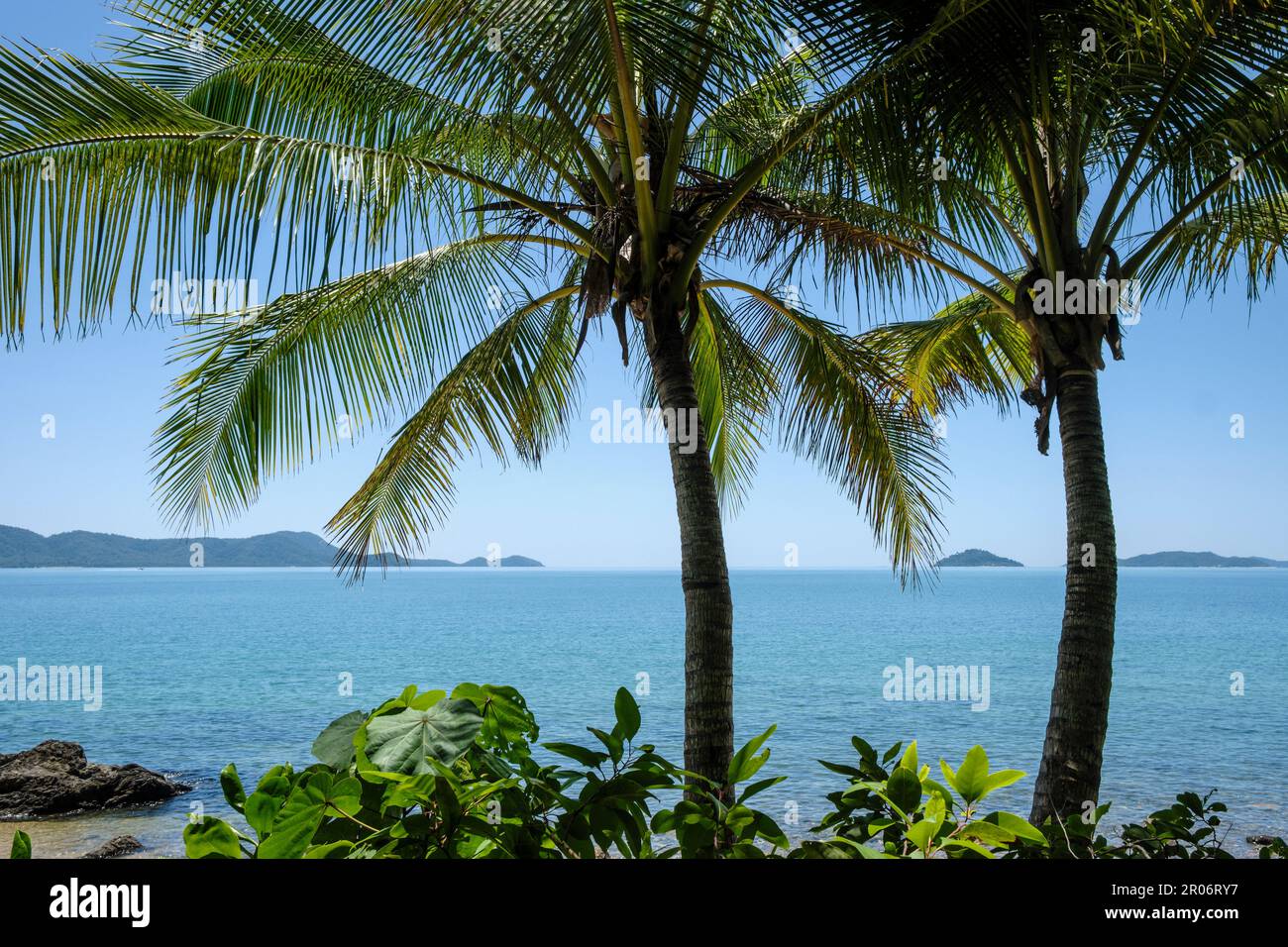 Dunk Island and Friendly Island from the Kennedy Walking Track, South Mission Beach, Queensland, Australia Stock Photo