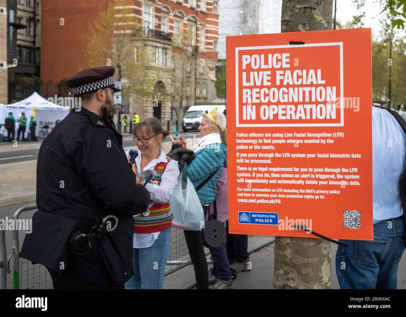 Coronation, London, 6 May 2023. A sign from the Metropolitan Police in London, UK, announcing the use of live facial recognition technology during the Stock Photo