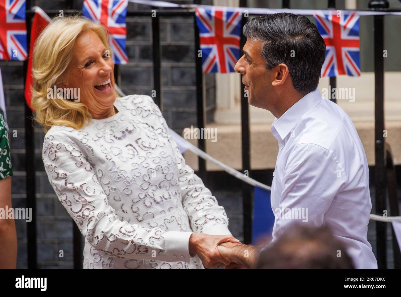 London, UK. 7th May, 2023. Rishi Sunak greets Jill Biden. Prime Minster