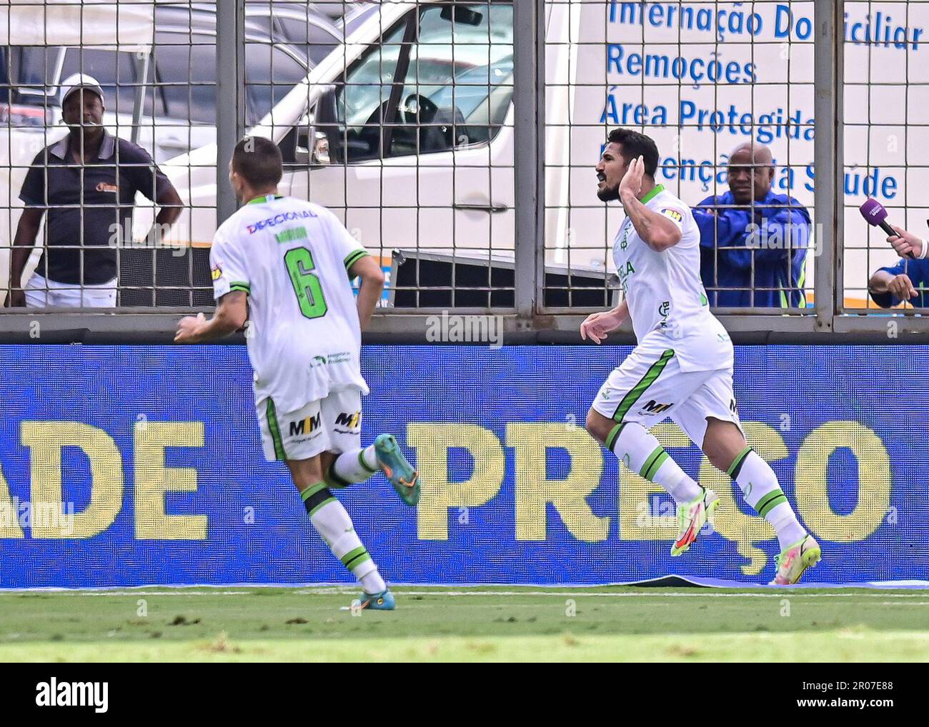 Belo Horizonte, Brazil, 07th May, 2023. Aloisio Boi Bandido of America Mineiro, celebrates after scores his goal during the match between America Mineiro and Cuiaba, for the Brazilian Serie A 2023, at Arena Independencia Stadium, in Belo Horizonte on May 07. Photo: Gledston Tavares/DiaEsportivo/Alamy Live News Stock Photo