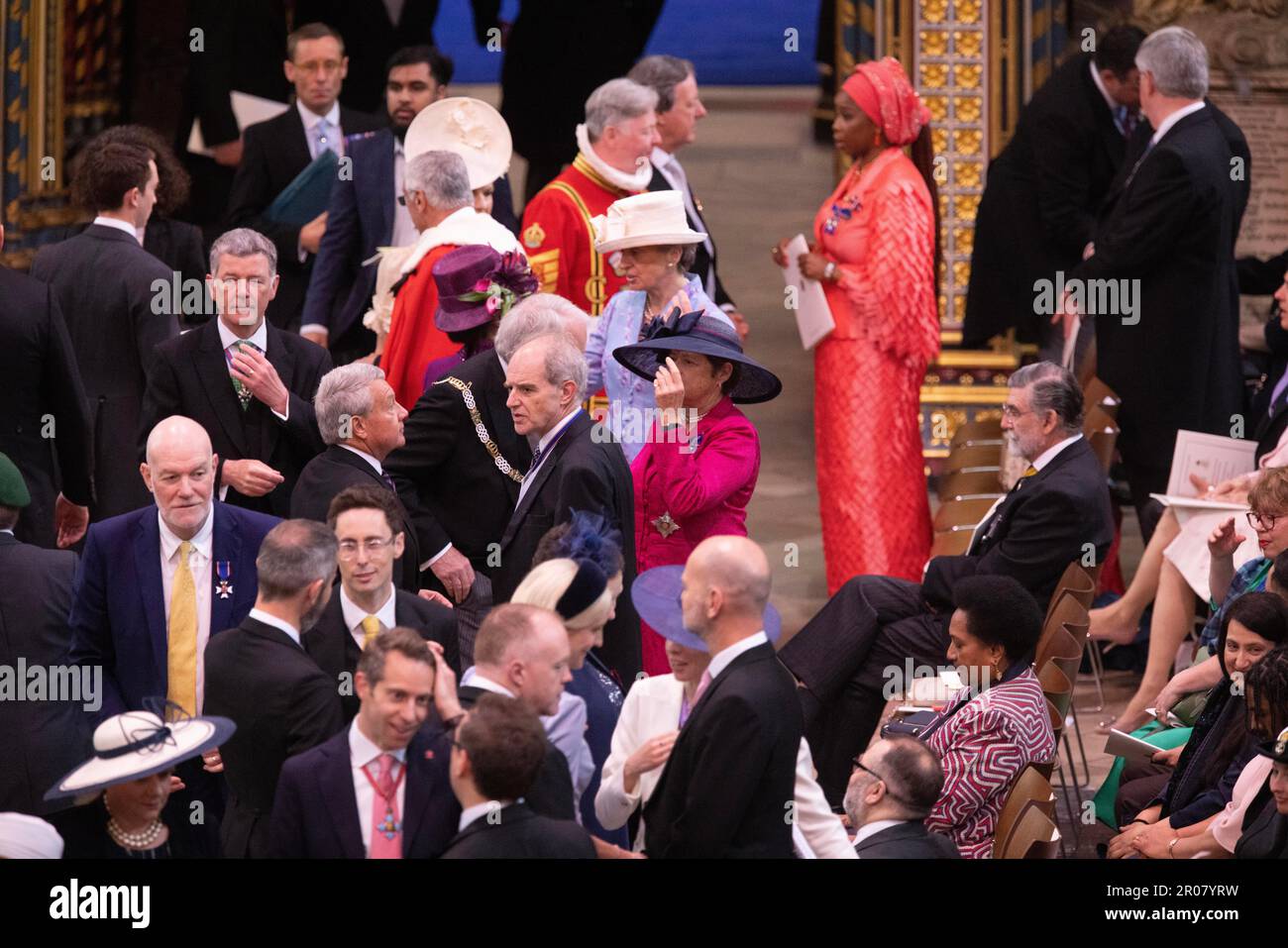 PHOTO:JEFF GILBERT 06th May 2023. Guests begin to arrive and be seated ahead of The King and Queen Consort arrive at Westminster Abbey. Charles and Ca Stock Photo