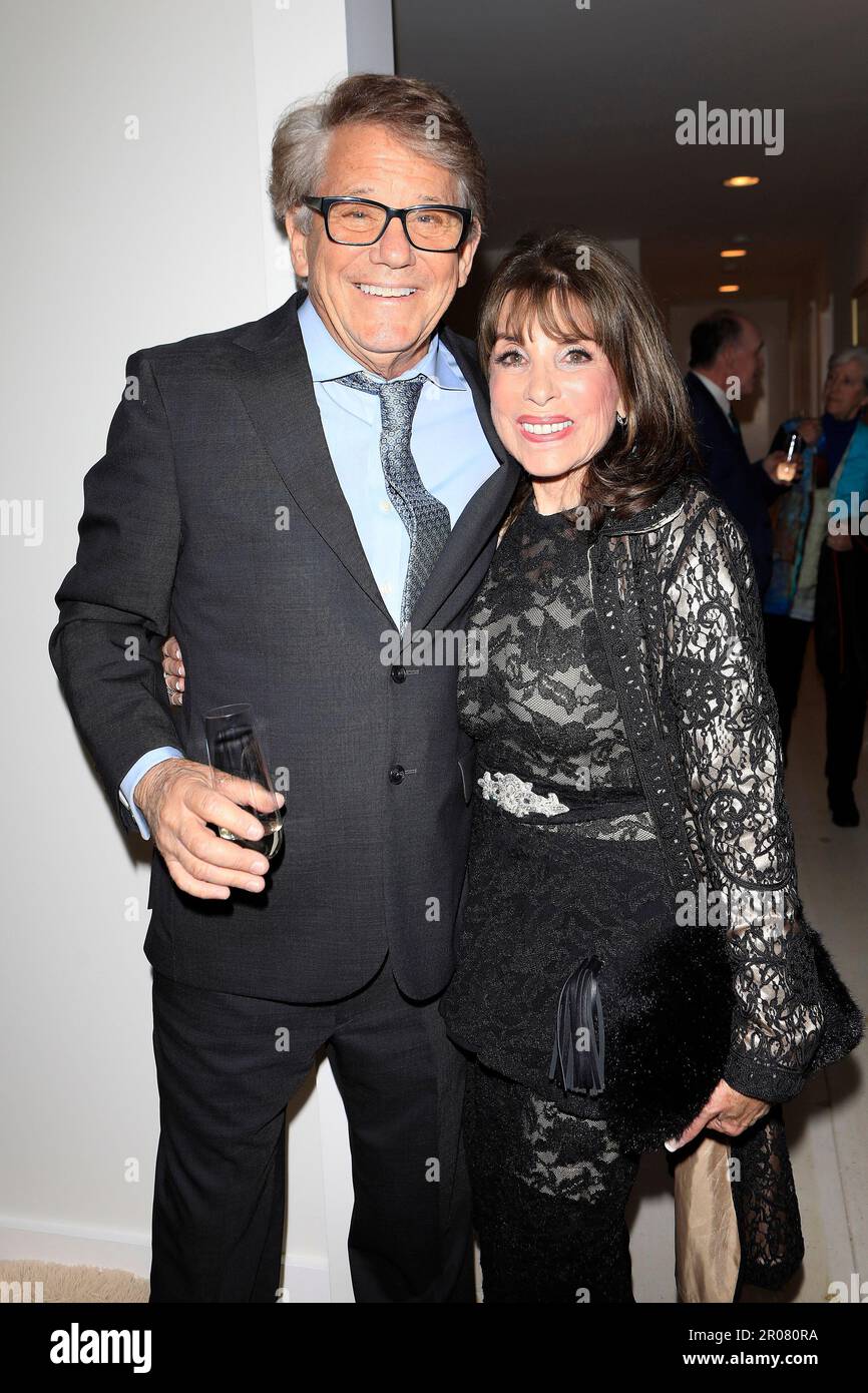 May 6, 2023, Ojai, California, USA: OJAI, CALIFORNIA - MAY 6, 2023: Anson Williams, Kate Linder at the Wedding of Anson Williams and Sharon MaHarry at a private residence. (Credit Image: © Nina Prommer/ZUMA Press Wire) EDITORIAL USAGE ONLY! Not for Commercial USAGE! Stock Photo