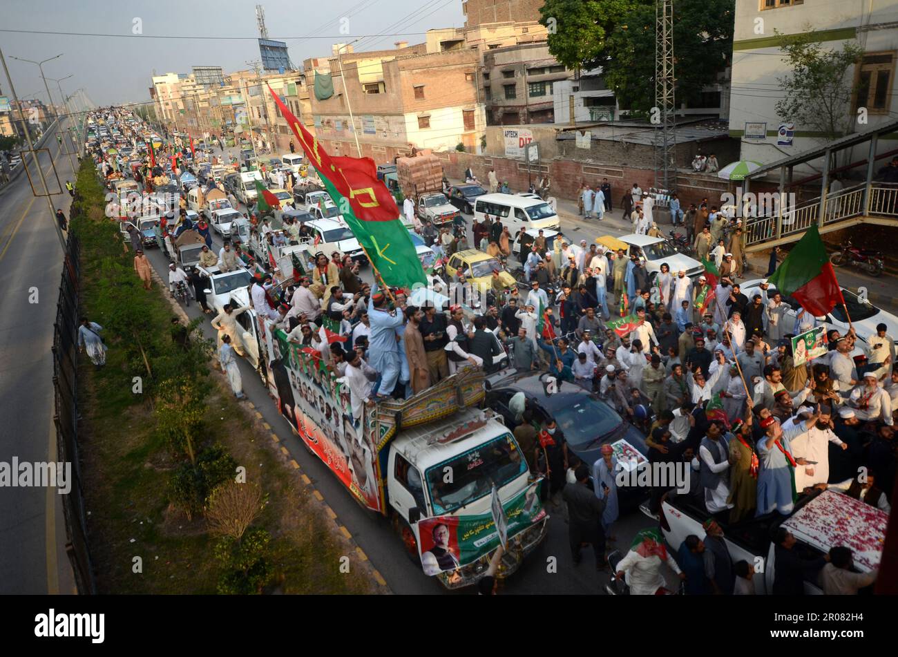 Umar Rali Supporters of former Prime Minister Imran Khan, head of the opposition ...