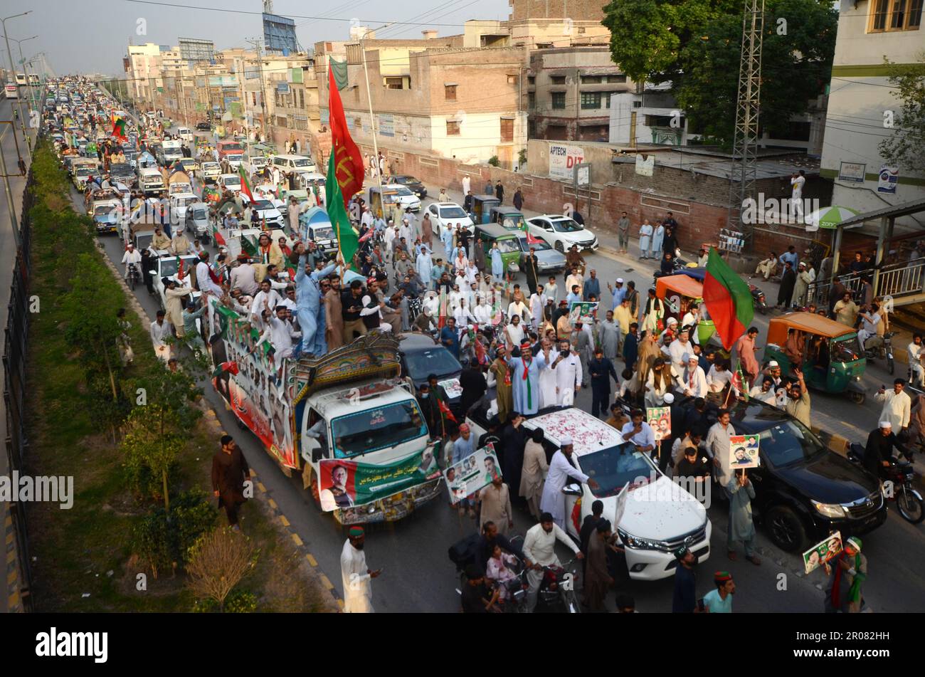 Umar Rali Supporters of former Prime Minister Imran Khan, head of the opposition ...