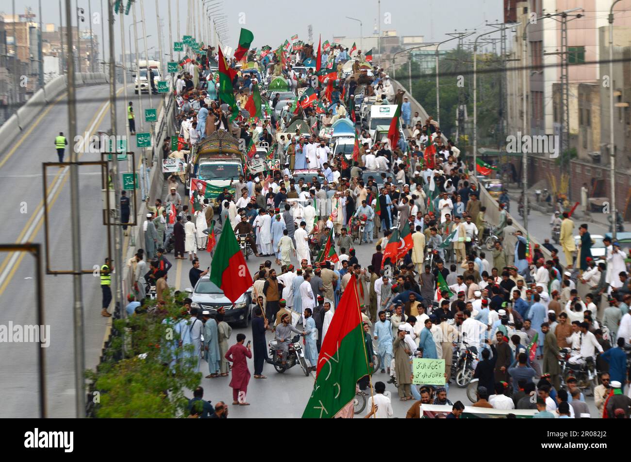 Umar Rali Supporters of former Prime Minister Imran Khan, head of the opposition ...