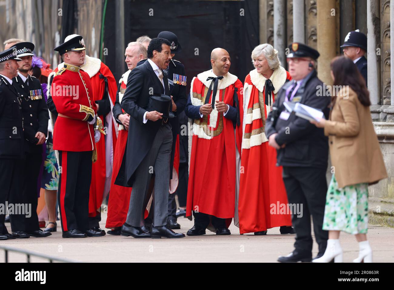 Lionel Richie arriving ahead of the coronation ceremony of King Charles III and Queen Camilla at Westminster Abbey, London. Picture date: Saturday May 6, 2023. Stock Photo