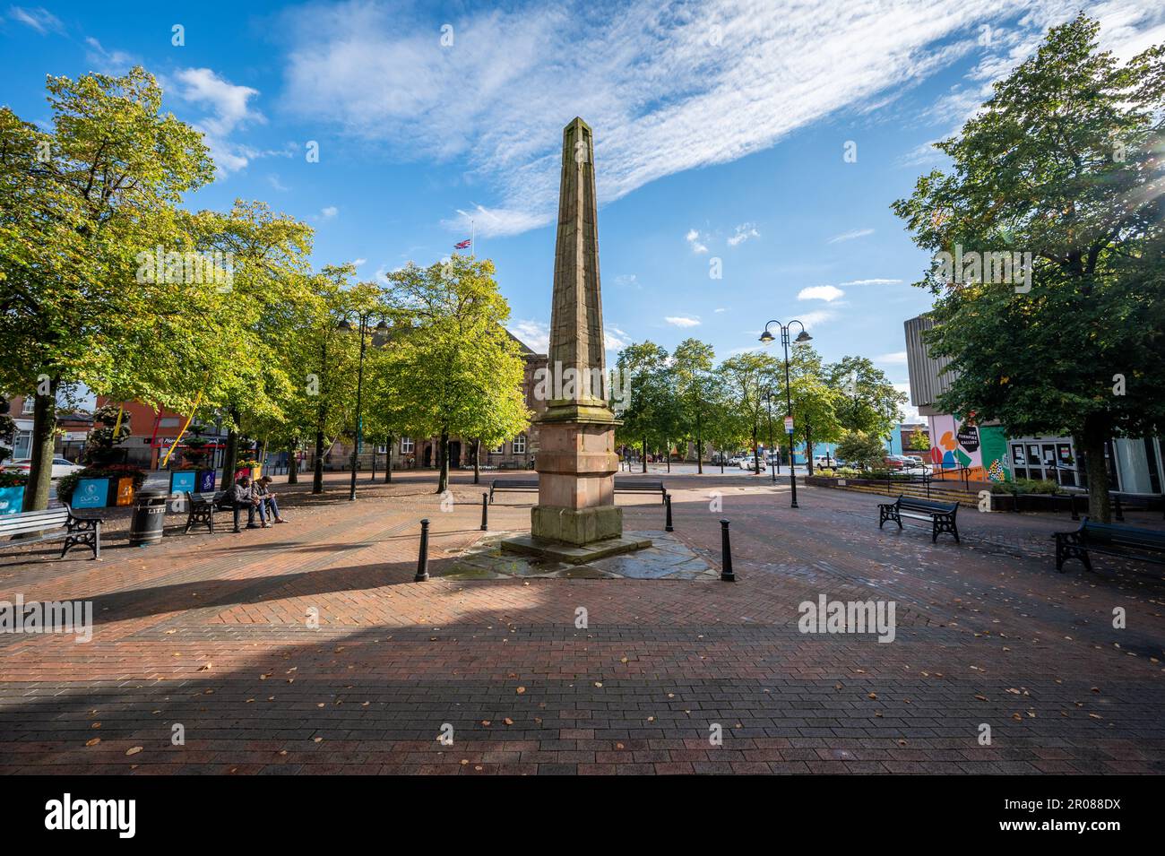 MANCHESTER,ENGLAND-SEPTEMBER 09,2022-Obelisk in the Leigh town square, Greater Manchester UK Stock Photo