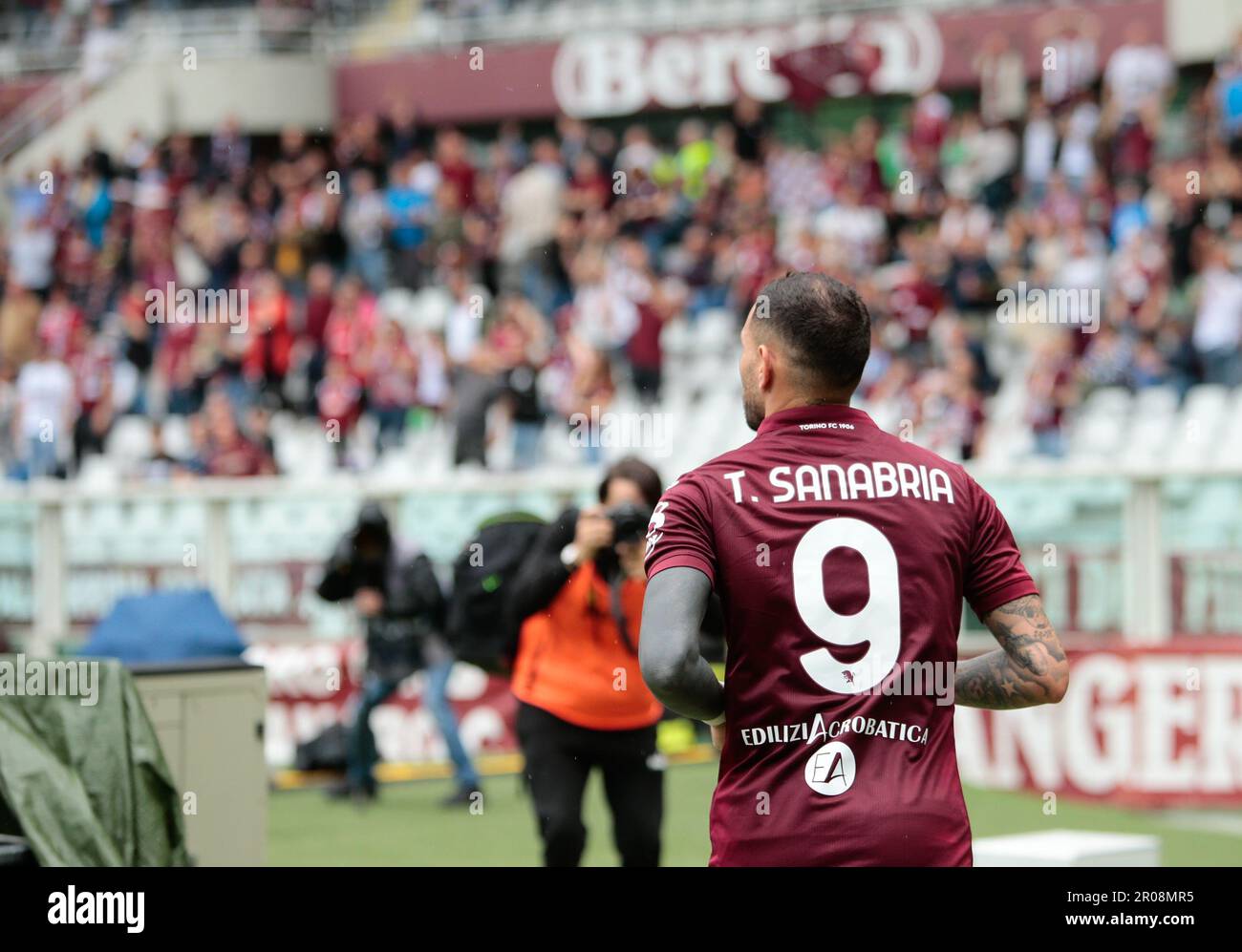 Turin, Italy. 07th May, 2023. Antonio Sanabria of Torino FC celebrating  with fans after a goal during the Italian Serie A, football match between Torino  Fc and Ac Monza on 07 of