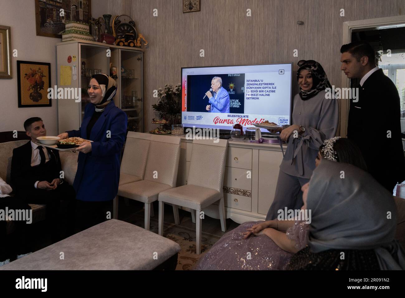 Istanbul, Istanbul, Turkey. 7th May, 2023. A Turkish family sitting in