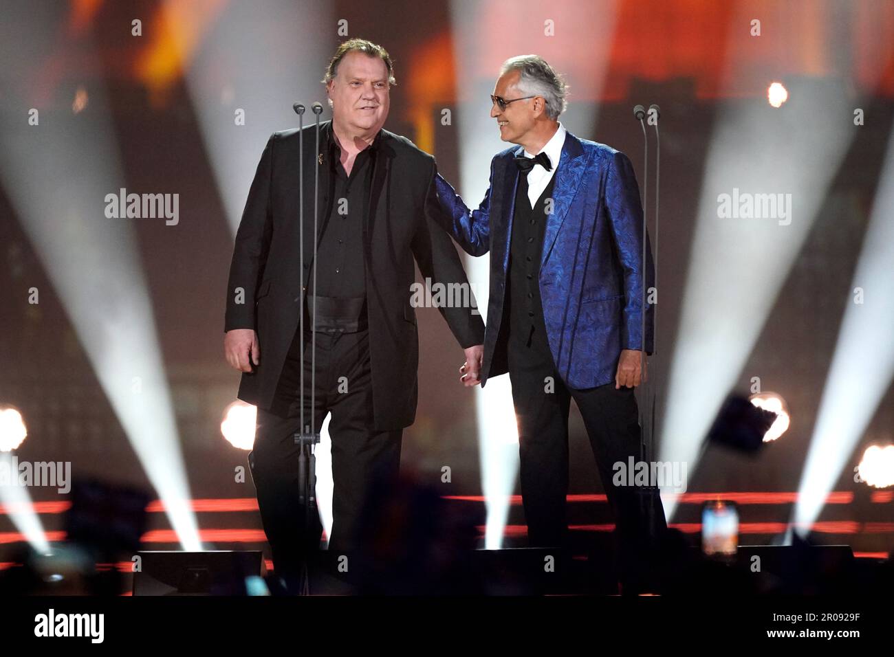 Sir Bryn Terfel Left And Andrea Bocelli Performing At The Coronation
