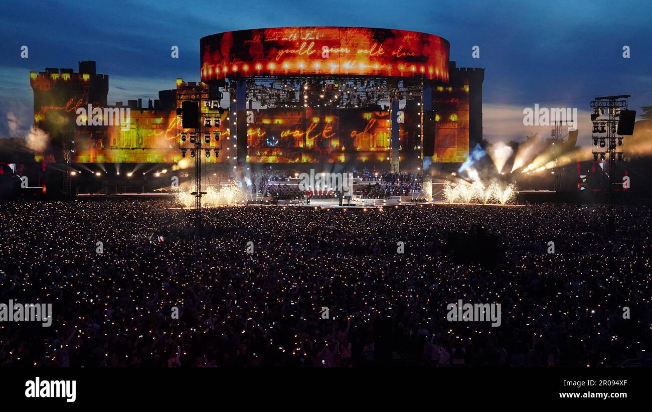 Bryn Terfel and Andrea Bocelli singing You'll Never Walk Alone at the Coronation Concert held in the grounds of Windsor Castle, Berkshire, to celebrate the coronation of King Charles III and Queen Camilla. Picture date: Sunday May 7, 2023. Stock Photo