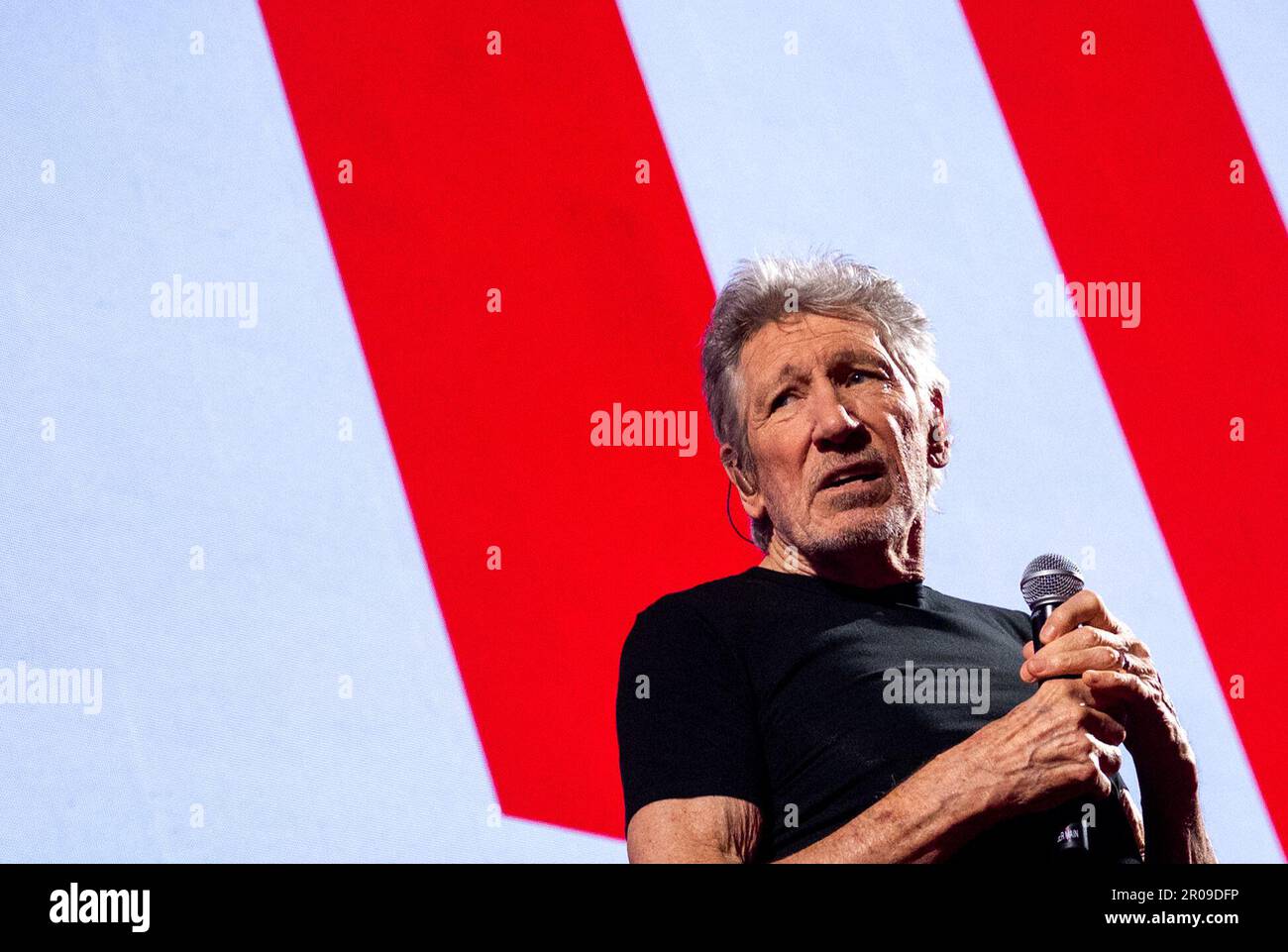 Hamburg, Germany. 07th May, 2023. Roger Waters, musician, performs at Barclays Arena to kick off his 'This Is Not A Drill' tour of Germany. Credit: Daniel Bockwoldt/dpa/Alamy Live News Stock Photo