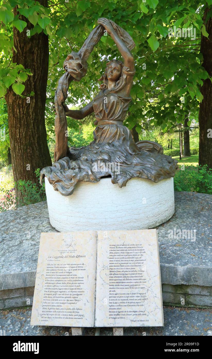 Sculpture of The legend of the Love Knot (La Leggenda del Nodo d'Amore). Valeggio sul Mincio, Italy. Stock Photo