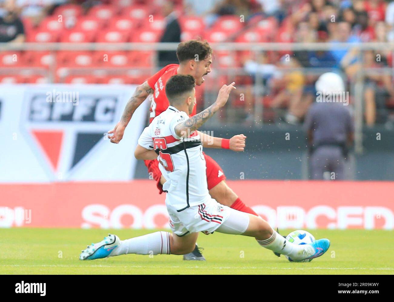 Man Playing New Fifa Game Sports Sao Paulo Brazil 2020 – Stock Editorial  Photo © miglagoa79@gmail.com #416030650