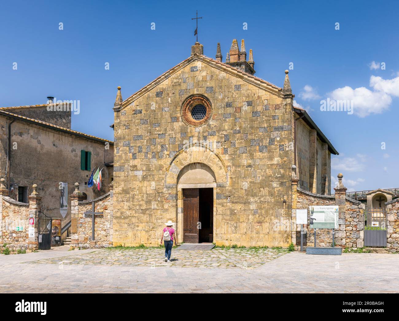 Monteriggioni, Siena Province, Tuscany, Italy.  The 13th century Romanesque-Gothic church of Santa Maria. Stock Photo