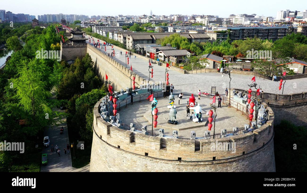 (230508) XI'AN, May 8, 2023 (Xinhua) This aerial photo taken on