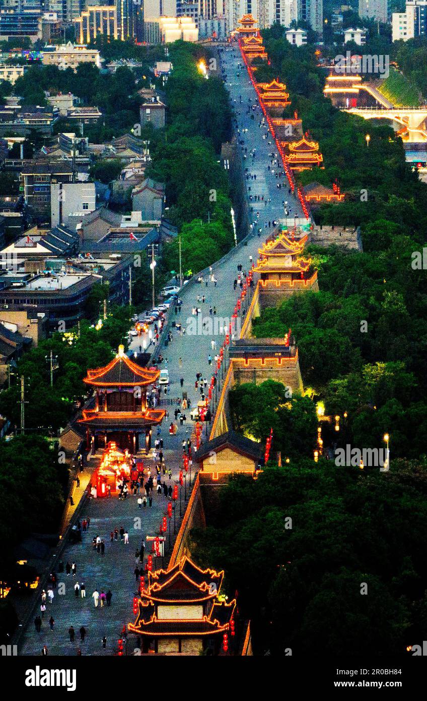 (230508) XI'AN, May 8, 2023 (Xinhua) This aerial photo taken on
