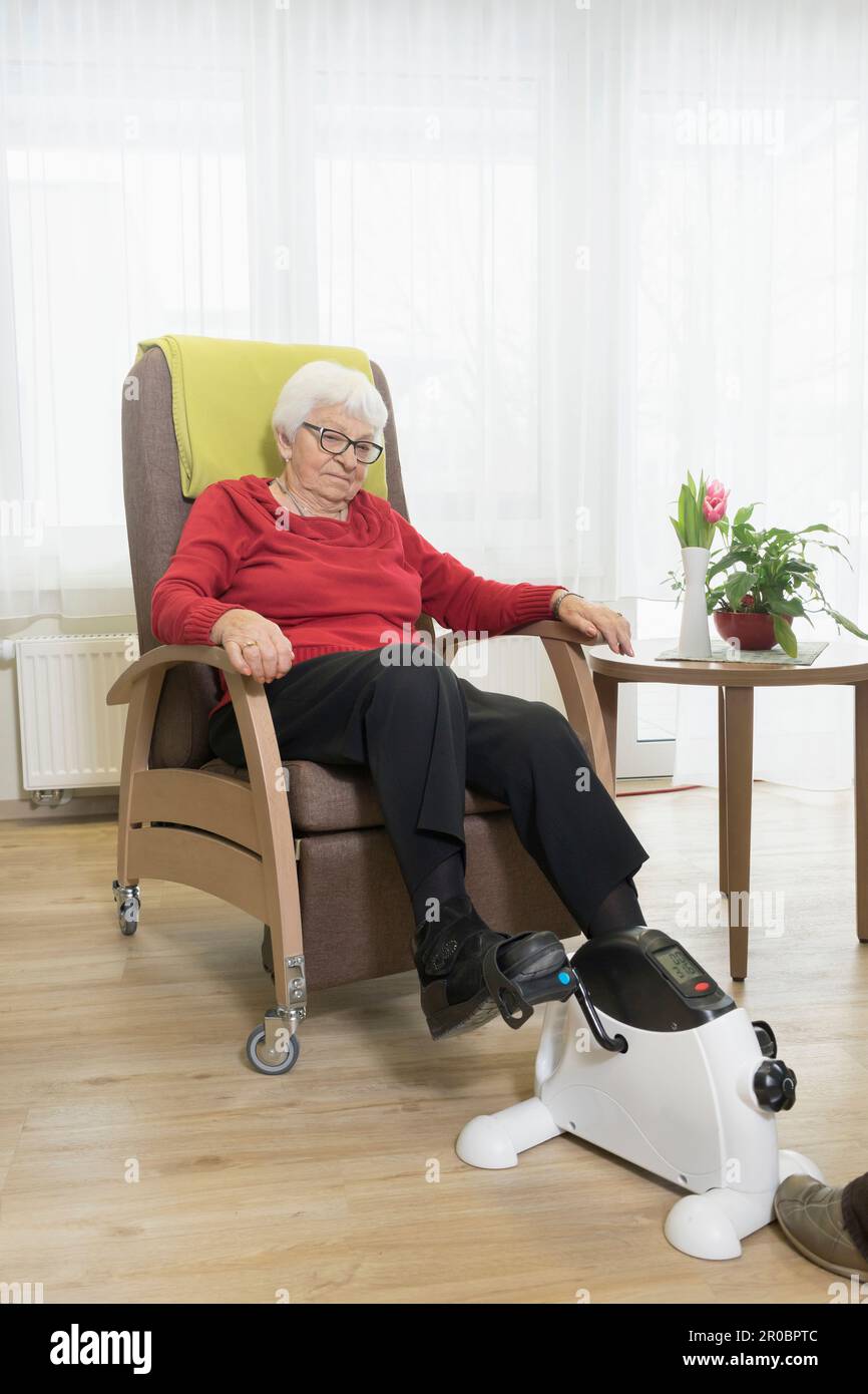 Pedal exerciser 2024 for seniors