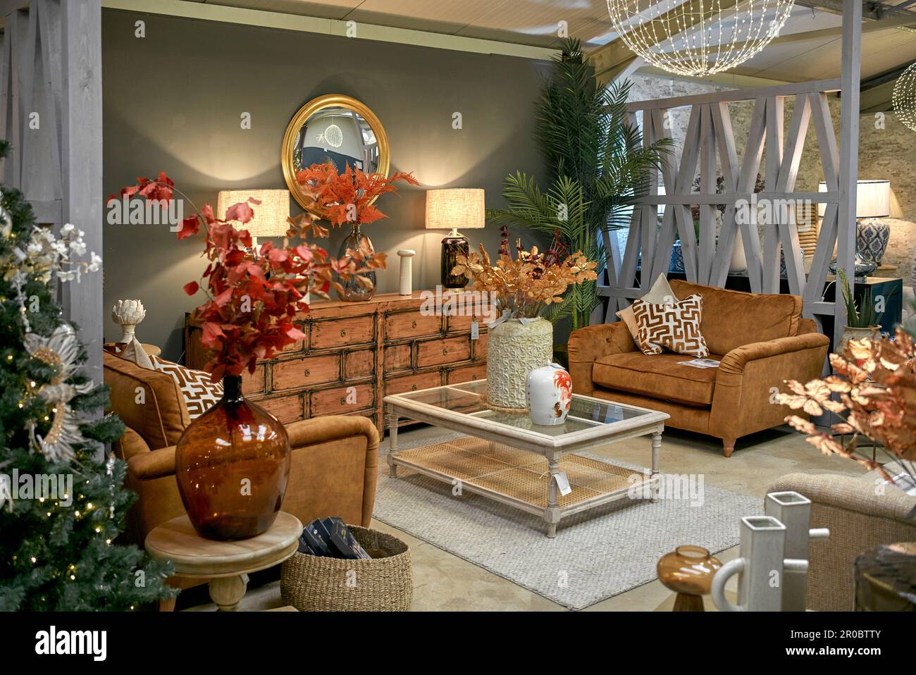 Furniture showroom interior hi-res stock photography and images ...