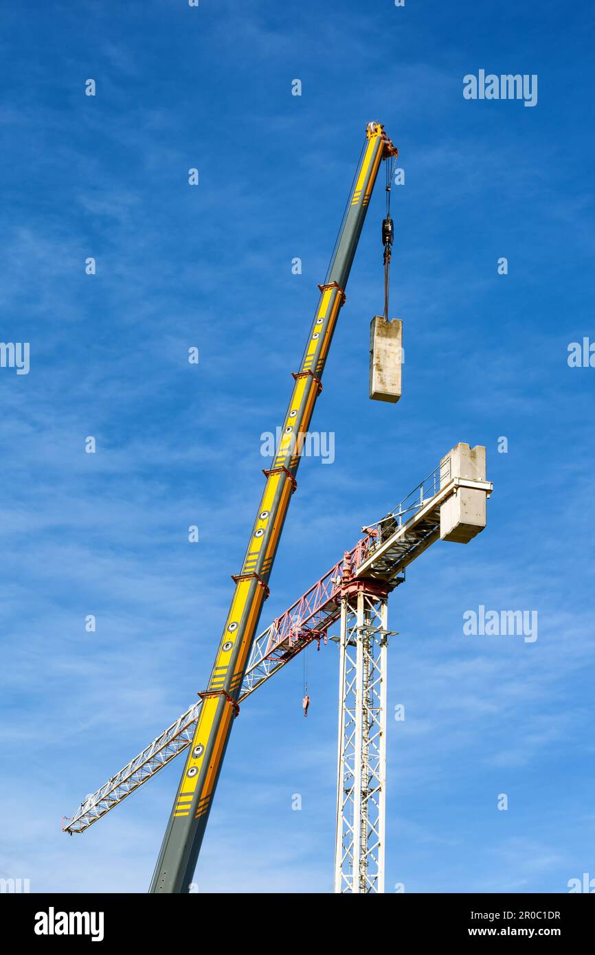 Crane disassembly, separation of components and removal of ...
