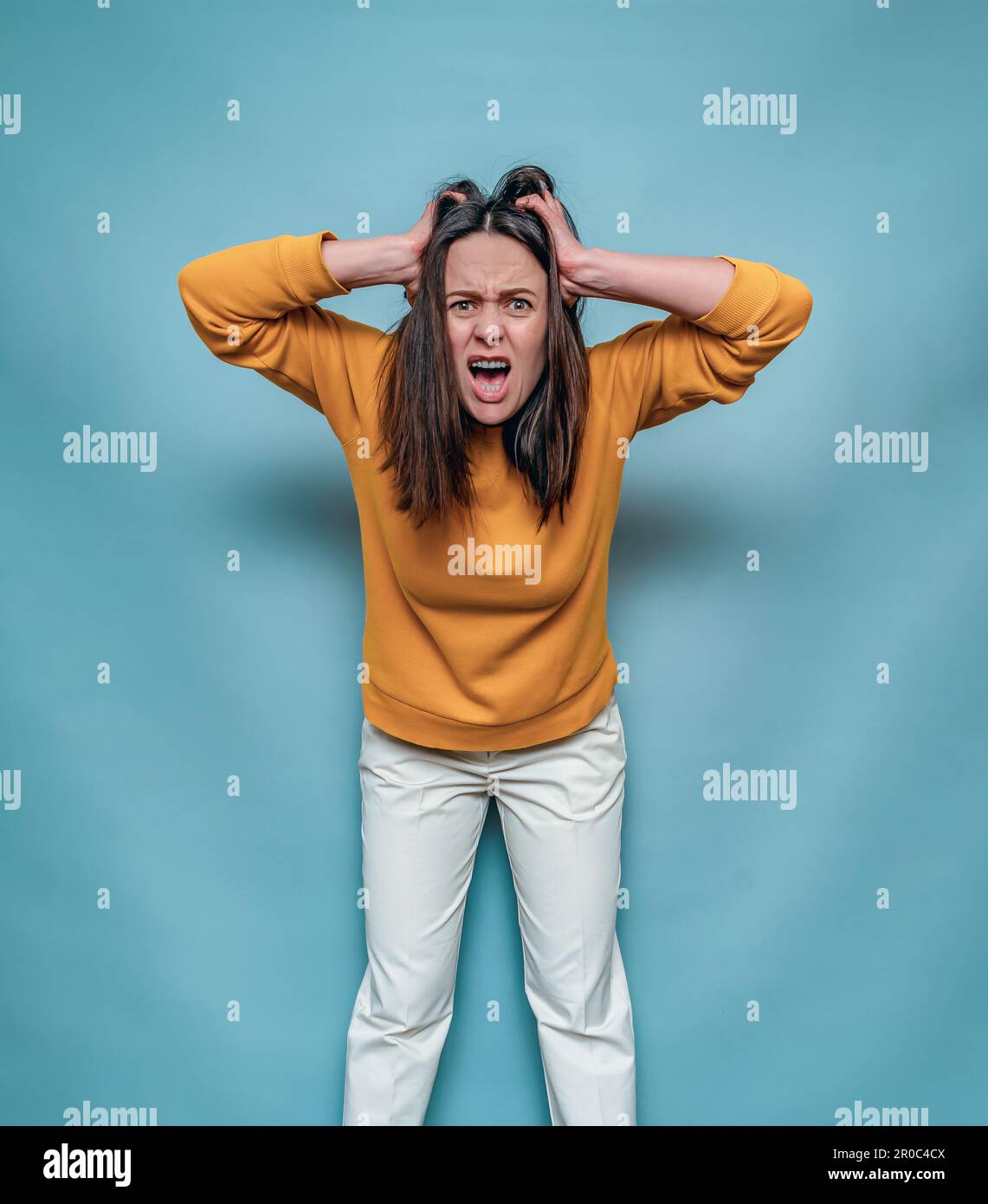 Fear fear surprise emotions woman hi-res stock photography and images ...