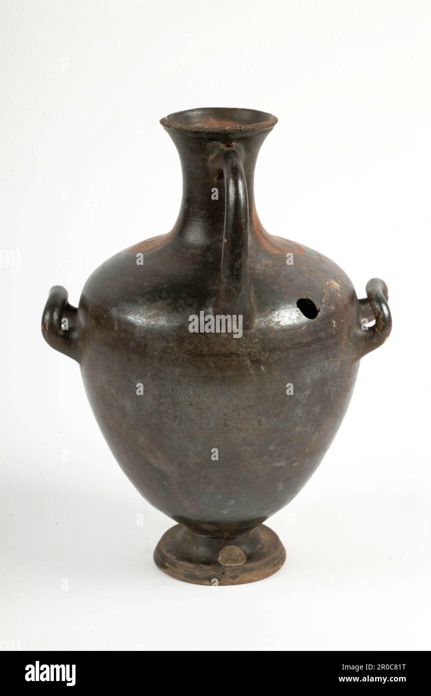 Hydria, 400-200 BC. Sicily, Italy. Ancient Greek Hydria (pitcher with three handles). Stock Photo