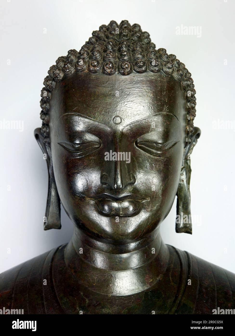 the-sultanganj-buddha-500-700-artist-unknown-cast-by-the-lost-wax