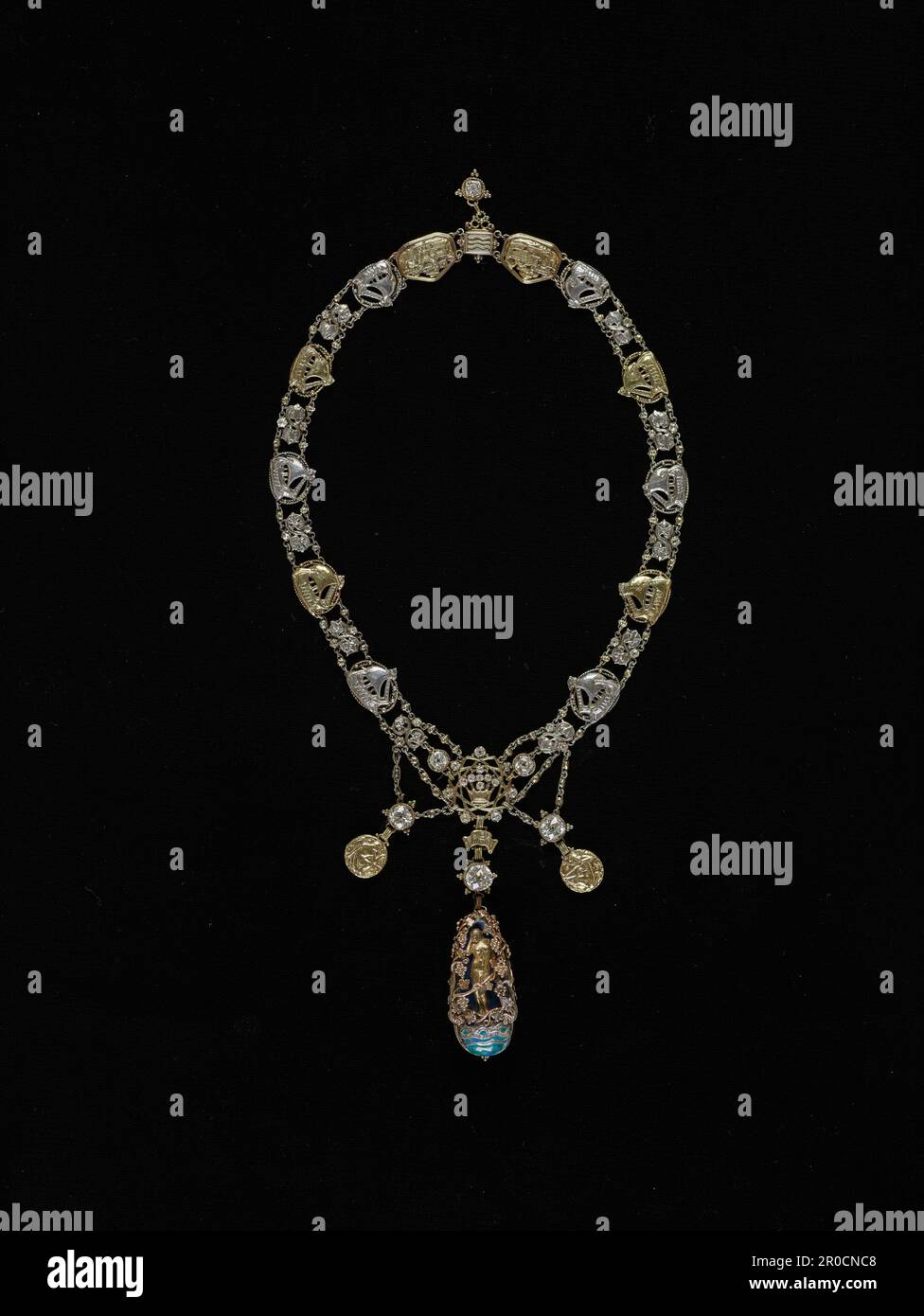 Ariadne Necklace. Jeweller: Edward Spencer. Jeweller: John Bonner. Retailer: Montague Fordham Ltd Stock Photo