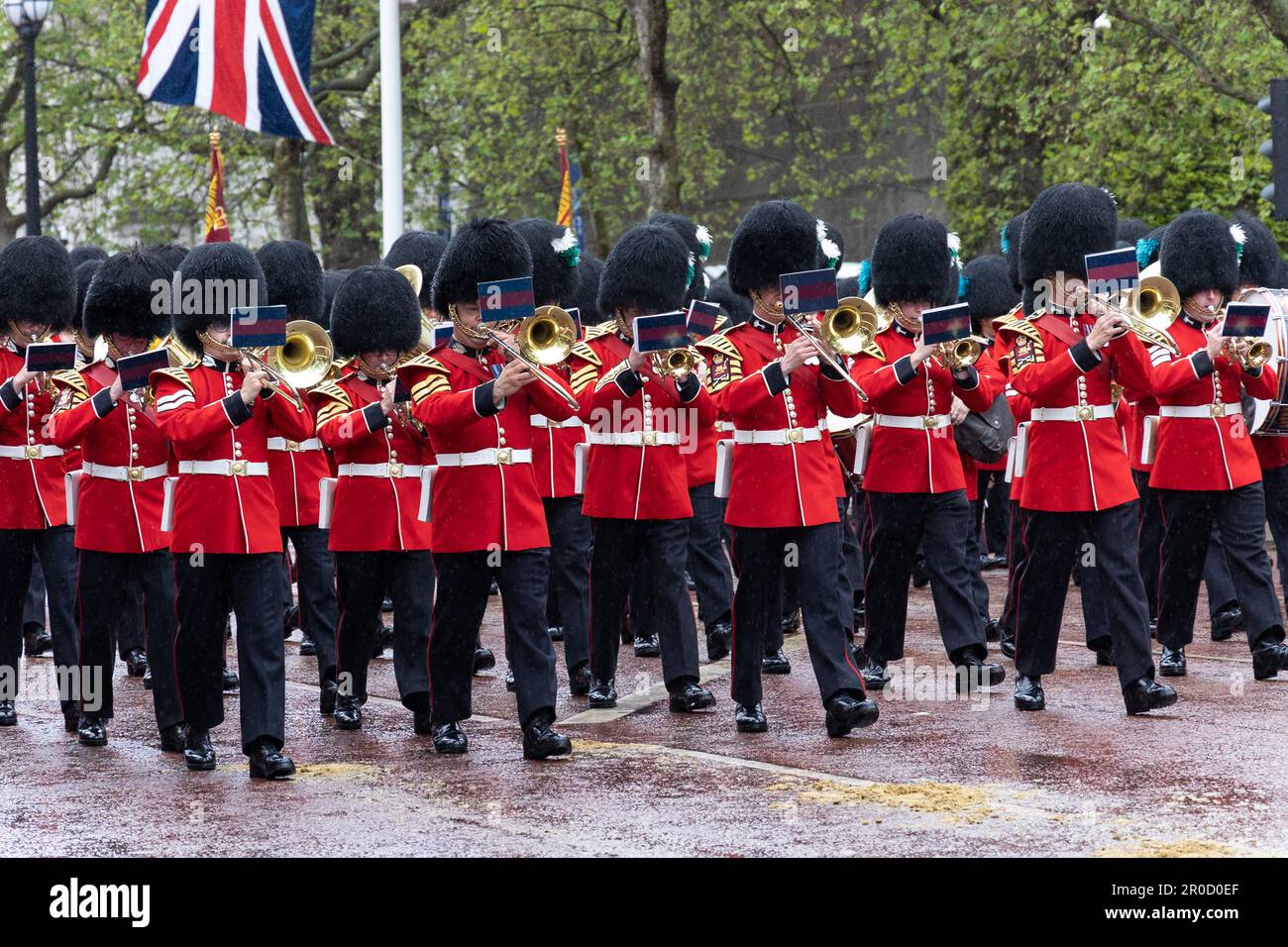 Band at coronation grenadier hi-res stock photography and images - Alamy