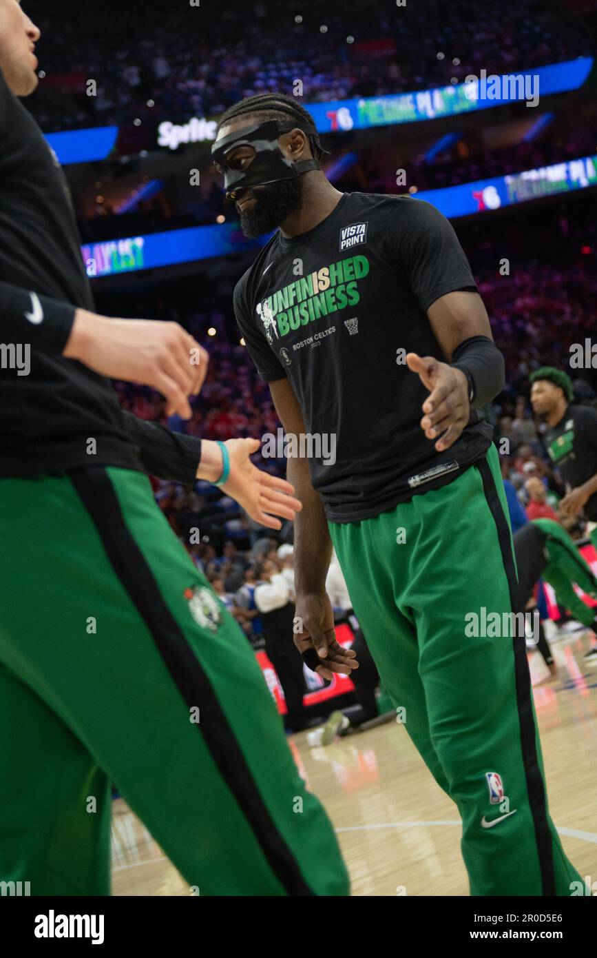 PHILADELPHIA, PA - MAY 7: Jaylen Brown #7 of the Boston Celtics goes to the  basket during Round 2 Game 4 of the Eastern Conference Semi-Finals 2023 NBA  Playoffs against the Philadelphia