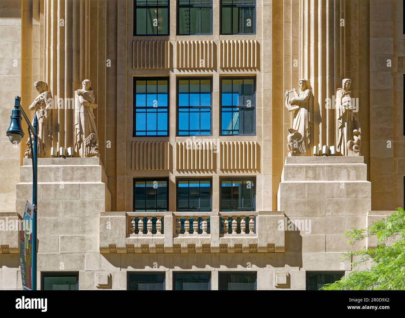 The diagrid glass Hearst Tower was built in 2006 atop the stone Hearst