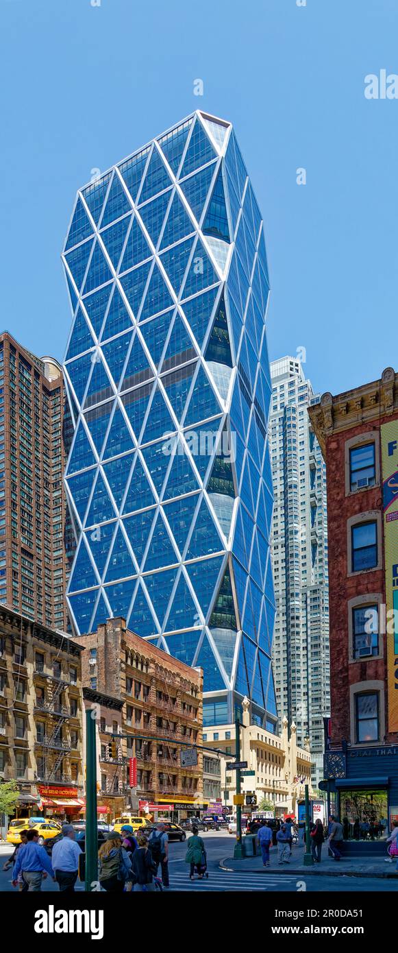 The diagrid glass Hearst Tower was built in 2006 atop the stone Hearst ...