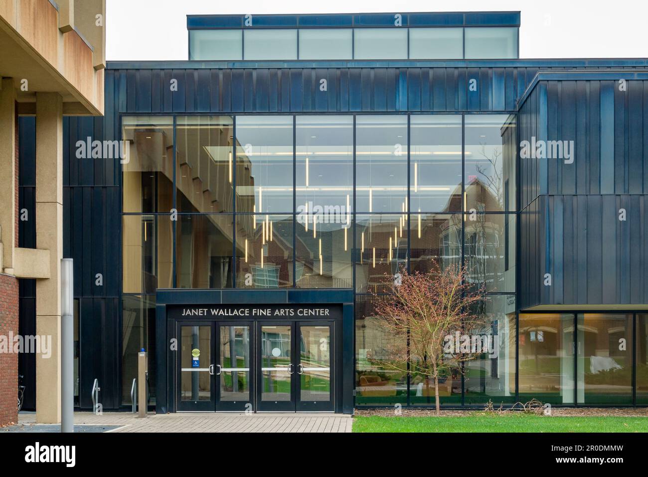 ST. PAUL, MN, USA - MAY 6, 2023: Janet Wallace Fine Arts Center at Macalester College. Stock Photo