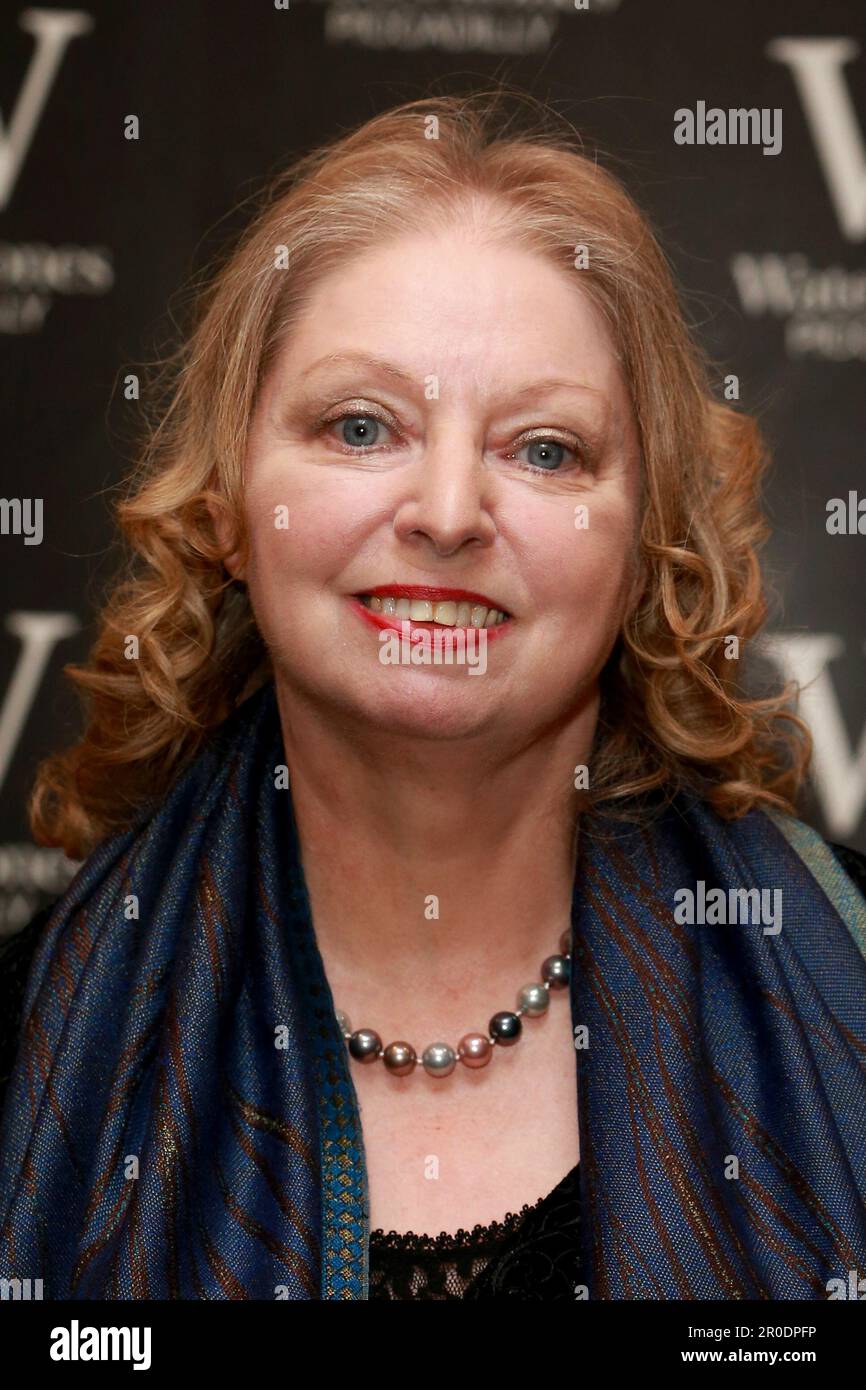 Hilary mantel 2020 hi-res stock photography and images - Alamy