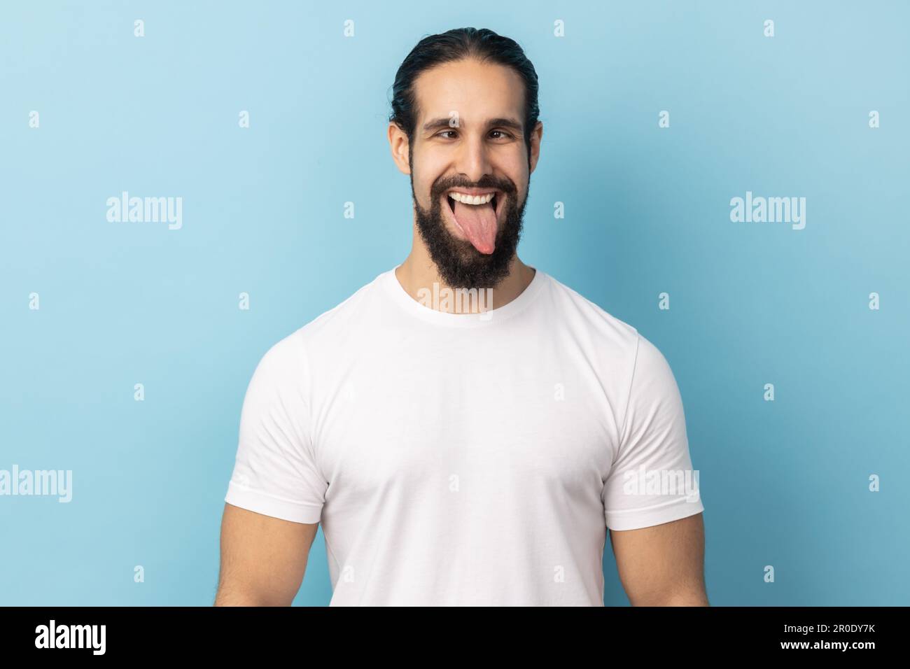 Portrait funny crossed eyed man hi-res stock photography and images - Alamy