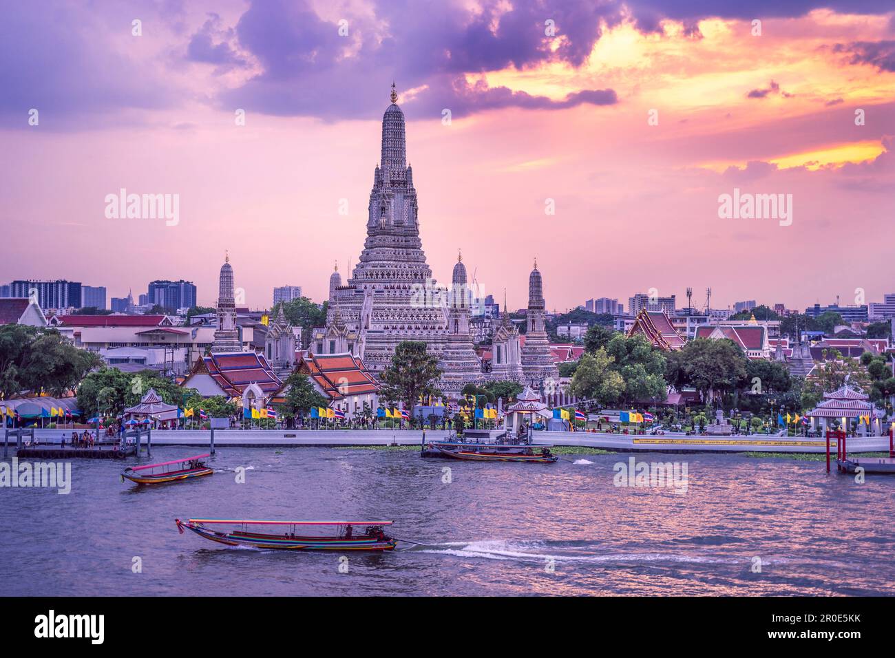 Wat Arun, Rattanakosin, Bangkok, Thailand Stock Photo