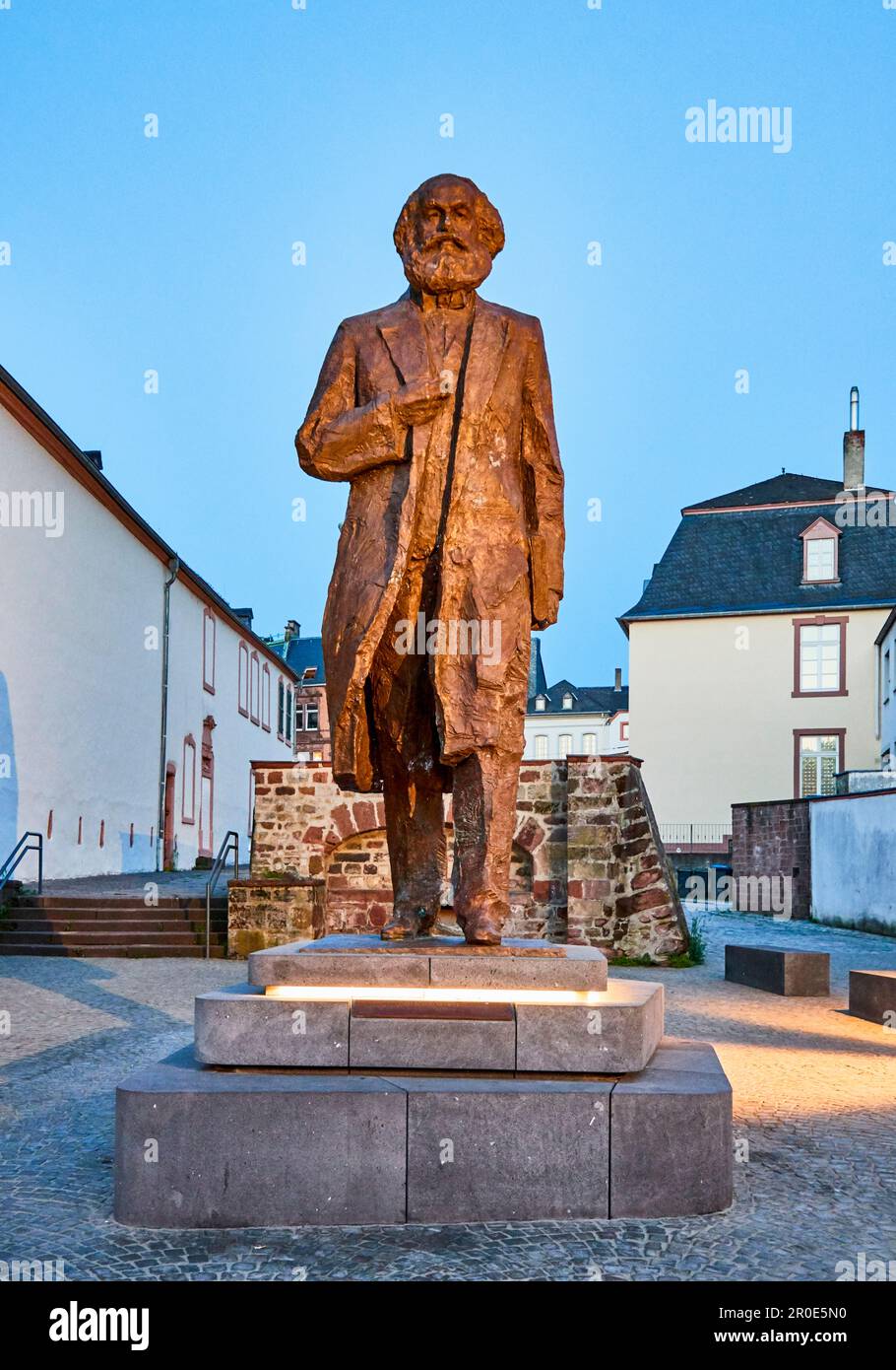 Karl-Marx-Statue, Trier, Rhineland-Palatinate, Germany Stock Photo