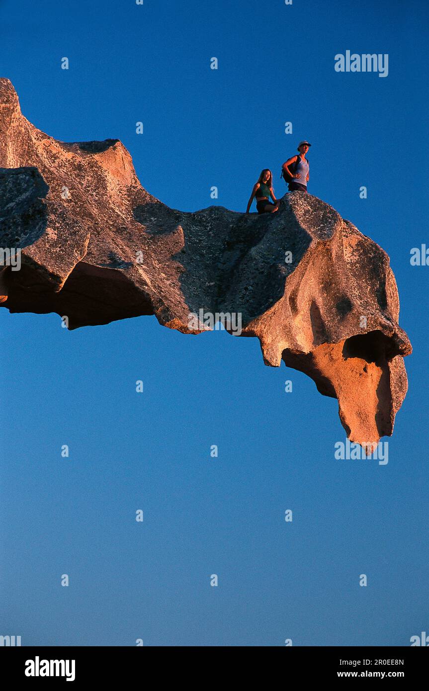 Two hikers point distance hi-res stock photography and images - Alamy