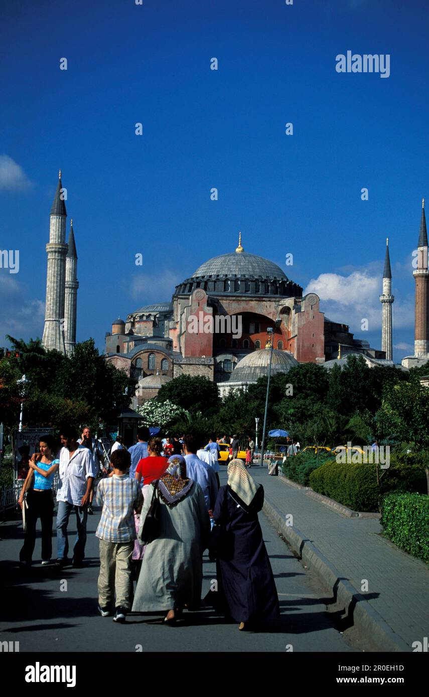 Hagia Sophia, Sultan Ahmet Park Istanbul, Turkey Stock Photo - Alamy