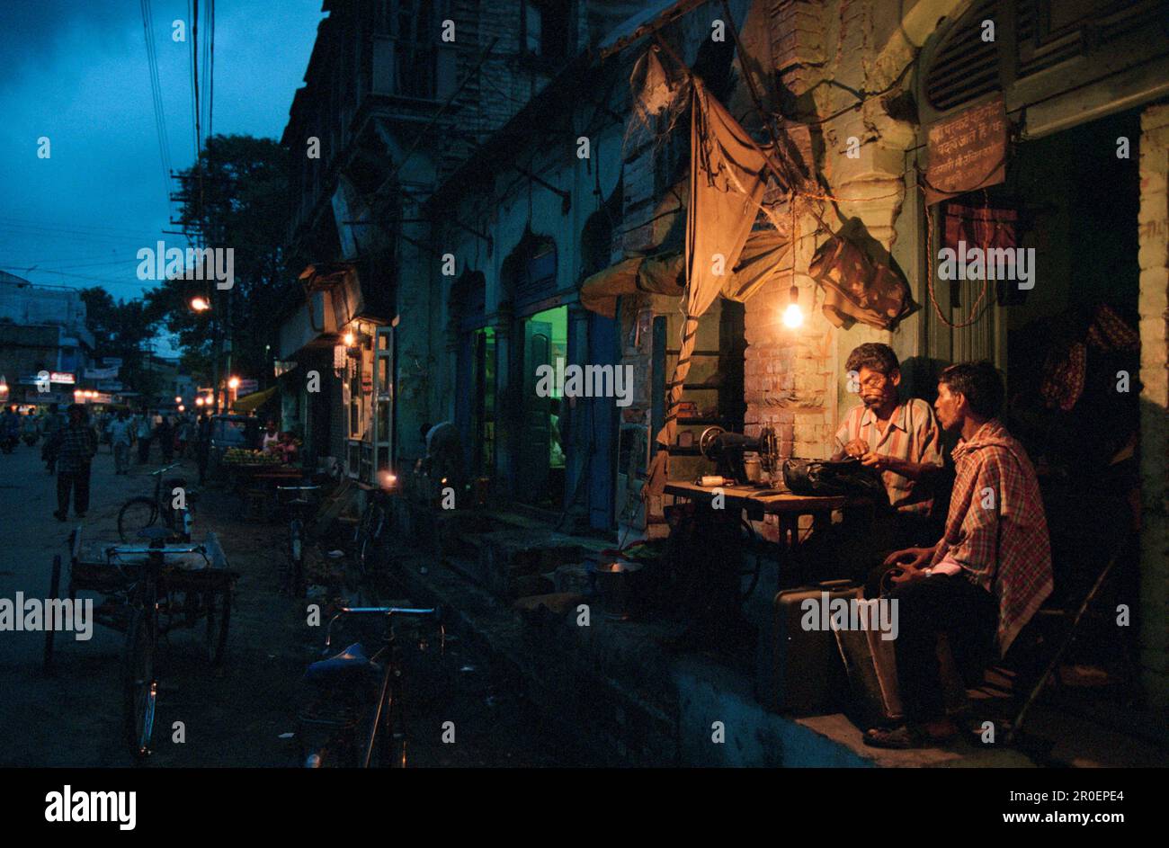 Sewer, sewing machine, street, Varanasi, Benares, Uttar Pradesh, India