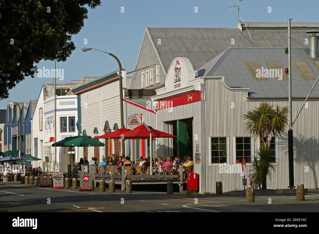 Street cafes, West Quay, Napier, Cafes and restaurants in former