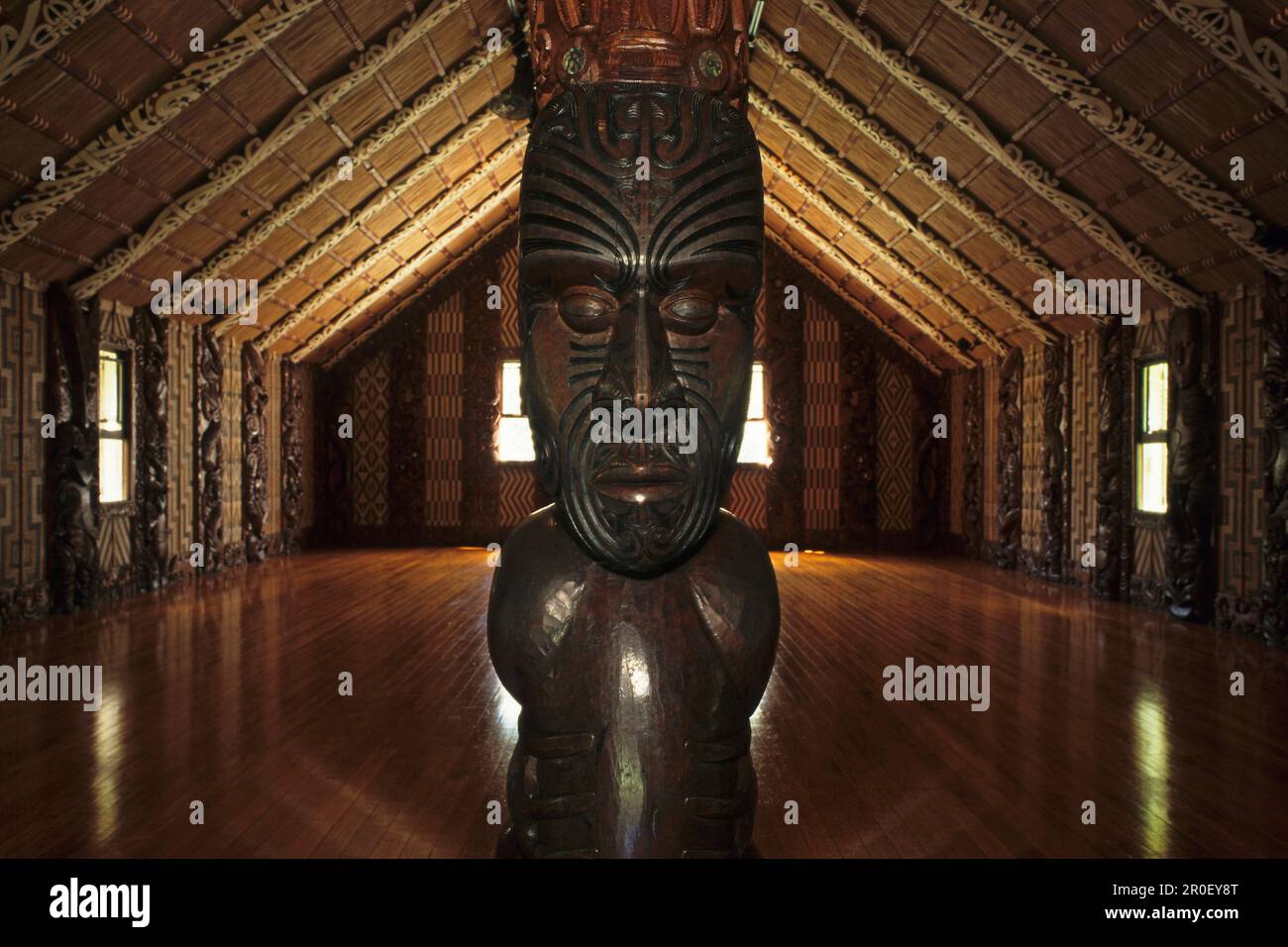 Maori symbolism wood carving hi-res stock photography and images - Alamy