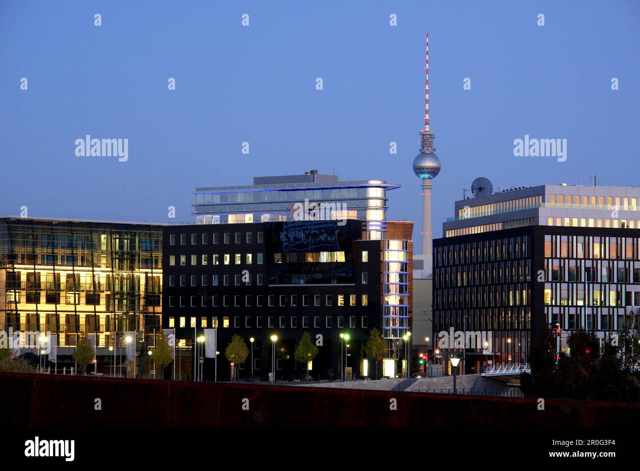 City skyline dusk berlin television tower center hi-res stock ...